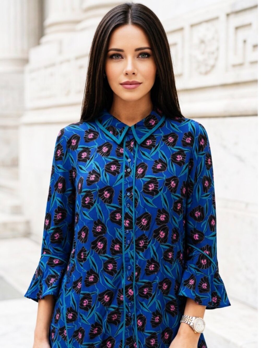 Diane Von Furstenberg XL Alona Satin Long Sleeve Satin Button Down Blouse EUC